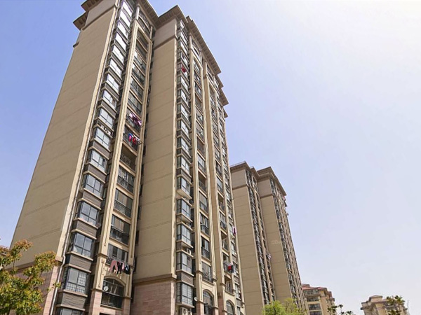 宿州上河城小區定制鋁合金百葉窗、陽臺護欄案例