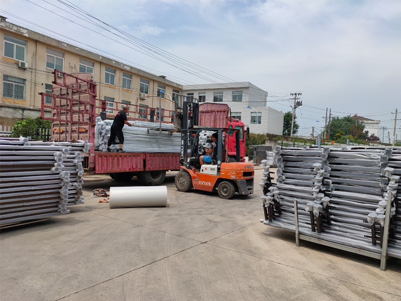 金用護欄2020年7月22日鋅鋼陽臺護欄發貨！