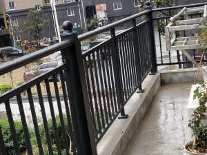 陽臺護(hù)欄價格計算方法