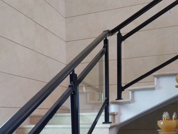 大批量采購(gòu)樓梯扶手，從這3款樓梯扶手中就對(duì)了！