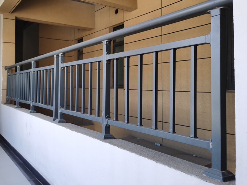 連廊陽臺護(hù)欄