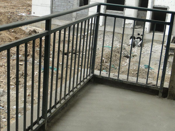 鋅鋼護欄定制需要注意什么？