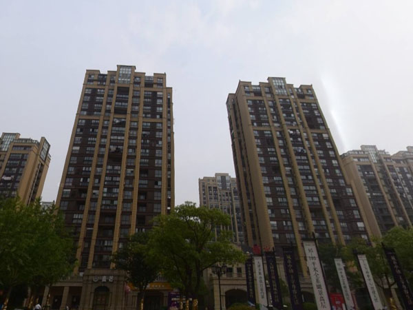 泰州正太周山匯水小區(qū)陽臺護(hù)欄、樓梯扶手定制