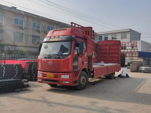 金用護欄2020年12月16日上午鋅鋼陽臺護欄發(fā)貨！