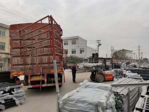 金用護欄2020年12月24日鋅鋼陽臺護欄發(fā)貨！