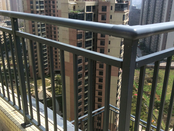 陽臺護(hù)欄什么價位采購最劃算？