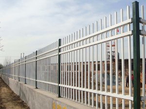 圍墻護(hù)欄廠家怎么選？