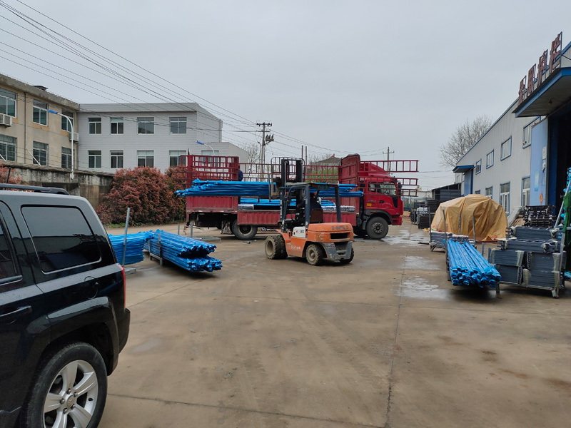 金用護欄2022年4月2日鋅鋼組裝欄桿裝車發(fā)貨！