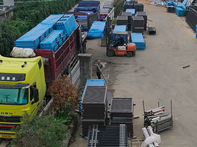 2024年9月24日鋅鋼陽臺護欄裝車發貨！