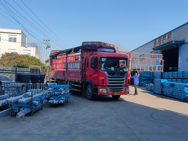 2025年3月15日鋅鋼空調(diào)百葉裝車發(fā)貨！