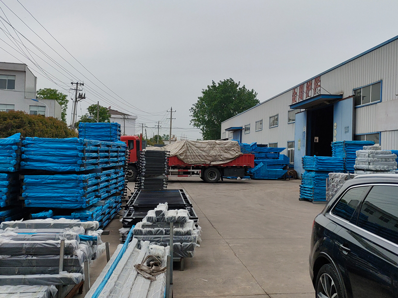 2025年4月24日鋅鋼組裝欄桿裝車發貨！