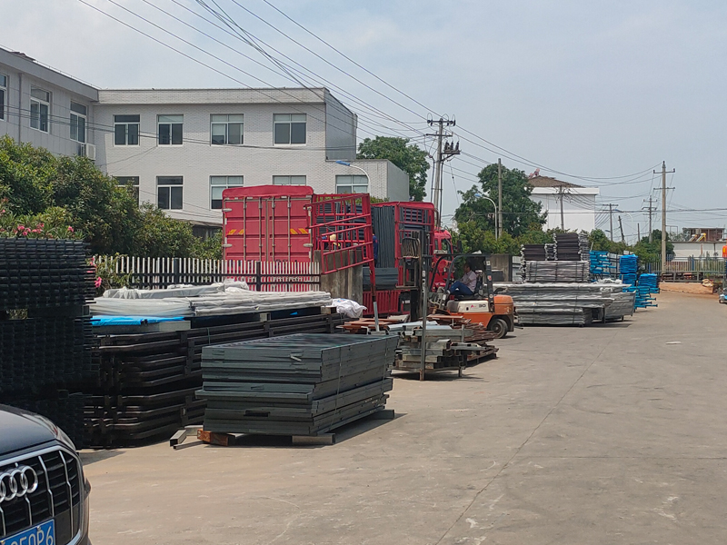 2025年5月29日鋁合金百葉窗裝車發貨！